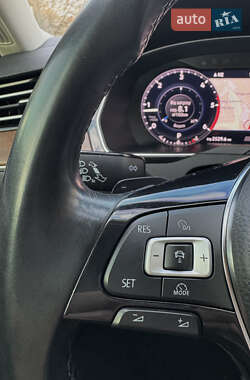 Седан Volkswagen Passat 2018 в 