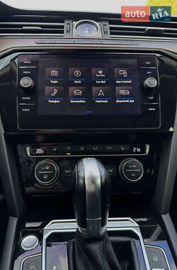 Седан Volkswagen Passat 2018 в 