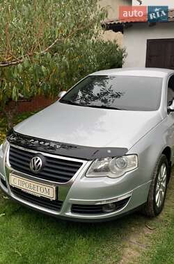 Седан Volkswagen Passat 2007 в Одессе