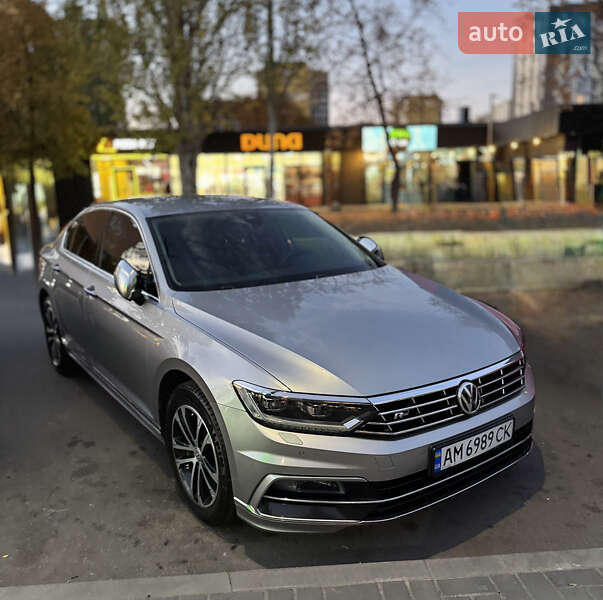 Седан Volkswagen Passat 2018 в Дніпрі