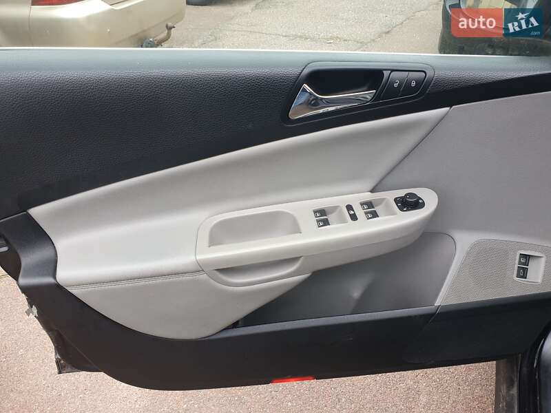 Универсал Volkswagen Passat 2006 в Киеве фото 11 Универсал Volkswagen Passat 2006 в Киеве