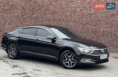 Седан Volkswagen Passat 2018 в Хмельницькому