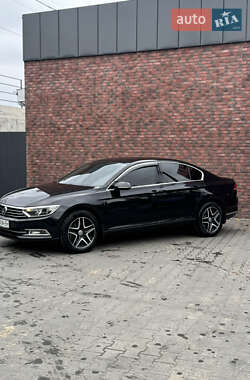 Седан Volkswagen Passat 2018 в 