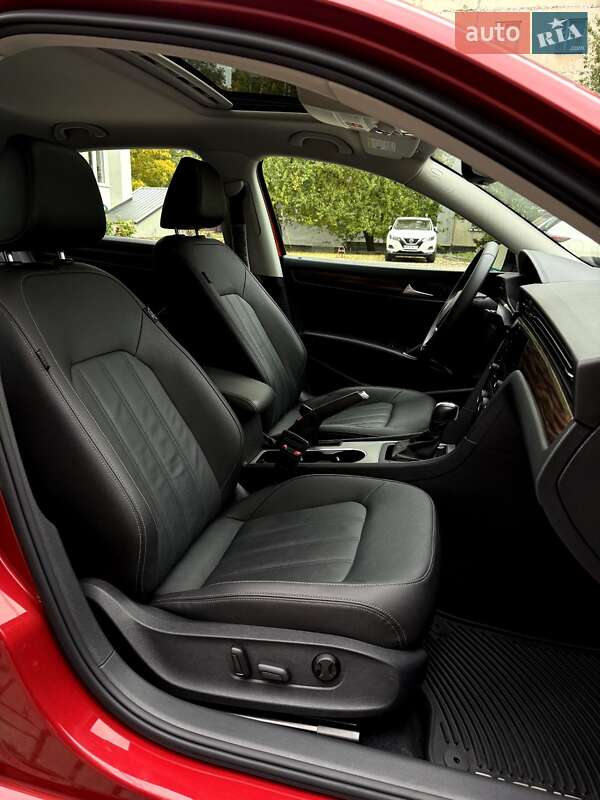 Седан Volkswagen Passat 2021 в Ромнах фото 20 Седан Volkswagen Passat 2021 в Ромнах