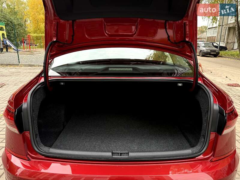 Седан Volkswagen Passat 2021 в Ромнах фото 29 Седан Volkswagen Passat 2021 в Ромнах