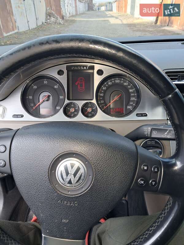 Универсал Volkswagen Passat 2008 в Харькове