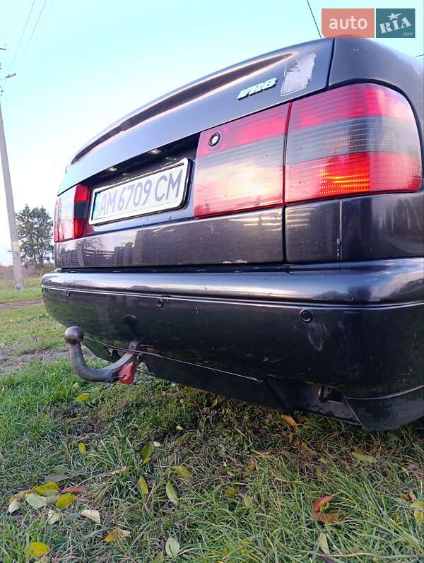 Седан Volkswagen Passat 1996 в Бердичеве