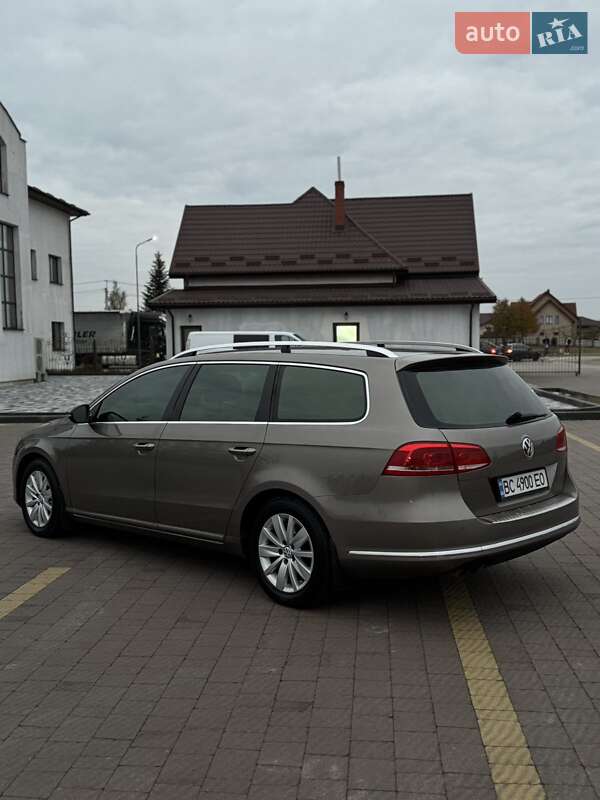 Універсал Volkswagen Passat 2011 в Яворові