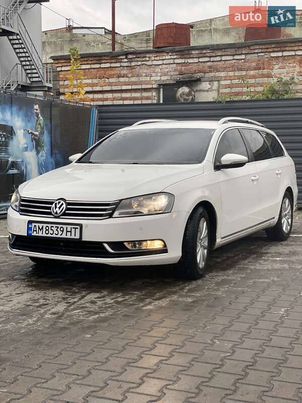 Универсал Volkswagen Passat 2011 в Житомире фото 3 Универсал Volkswagen Passat 2011 в Житомире