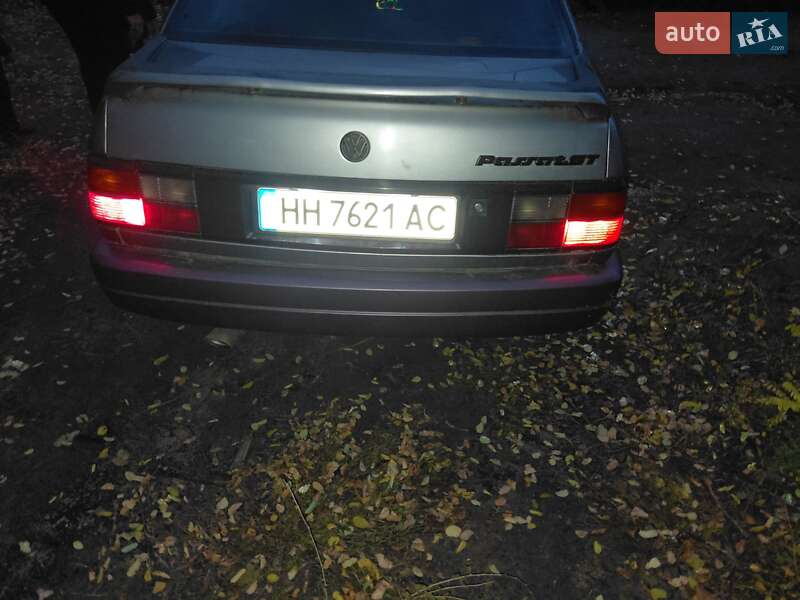 Седан Volkswagen Passat 1992 в Ананьїві