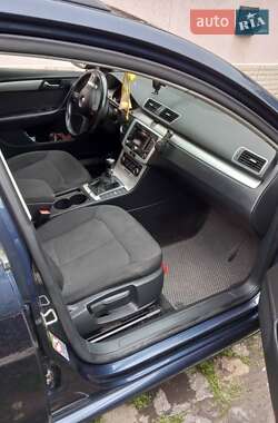 Універсал Volkswagen Passat 2011 в Києві