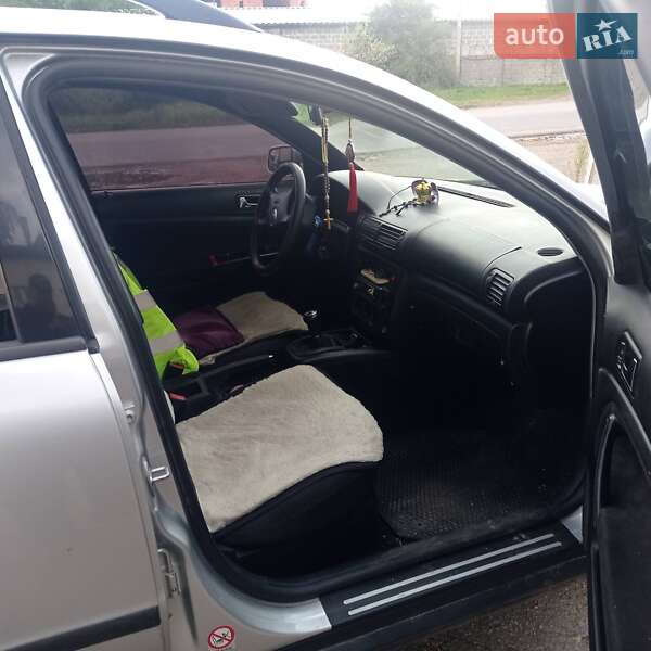 Універсал Volkswagen Passat 2003 в Івано-Франківську