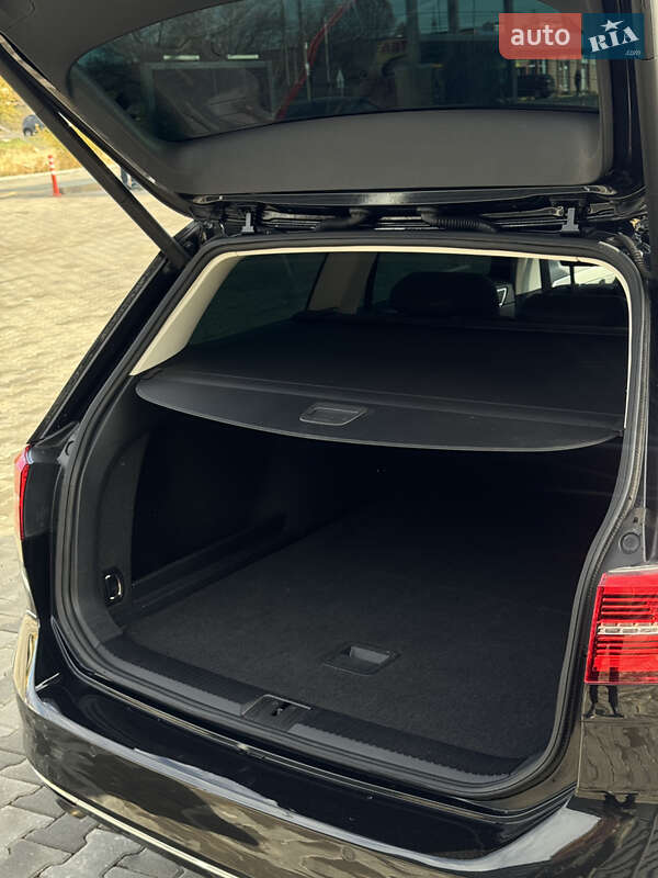 Універсал Volkswagen Passat 2017 в Миколаєві фото 51 Універсал Volkswagen Passat 2017 в Миколаєві