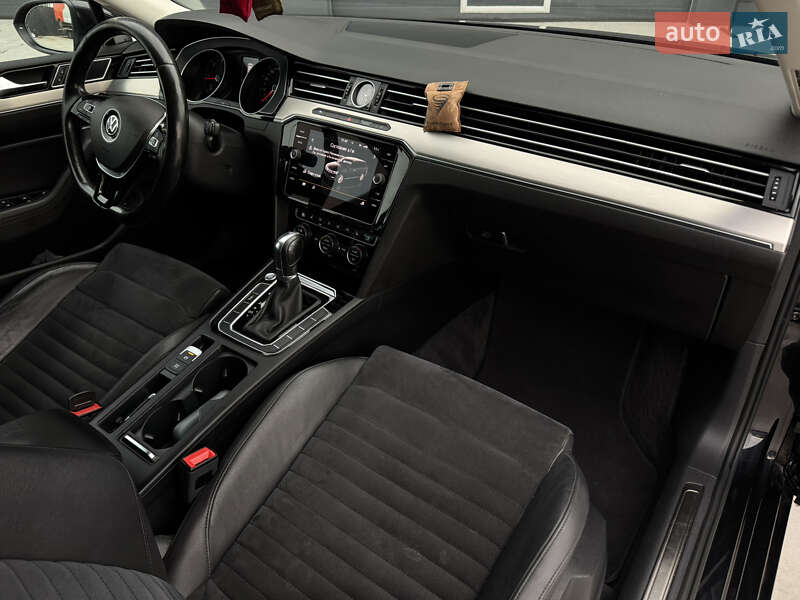 Універсал Volkswagen Passat 2015 в Дубні фото 30 Універсал Volkswagen Passat 2015 в Дубні