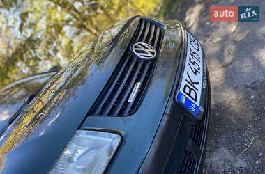 Седан Volkswagen Passat 1999 в 