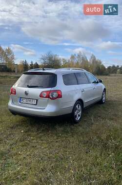 Универсал Volkswagen Passat 2010 в 