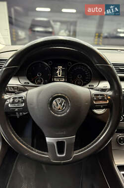 Универсал Volkswagen Passat 2012 в 
