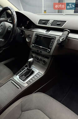 Универсал Volkswagen Passat 2012 в 