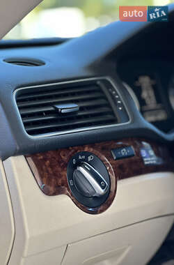 Седан Volkswagen Passat 2011 в 
