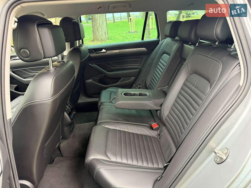 Универсал Volkswagen Passat 2020 в Киеве фото 19 Универсал Volkswagen Passat 2020 в Киеве