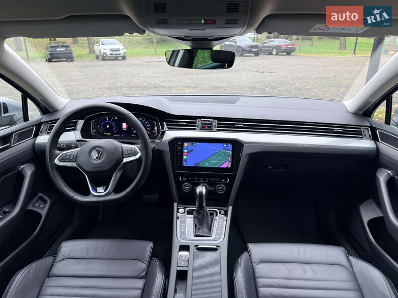 Универсал Volkswagen Passat 2020 в Киеве фото 52 Универсал Volkswagen Passat 2020 в Киеве