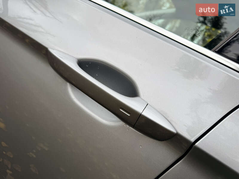 Универсал Volkswagen Passat 2020 в Киеве фото 69 Универсал Volkswagen Passat 2020 в Киеве