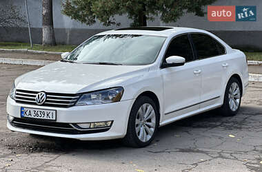 Седан Volkswagen Passat 2014 в Ровно