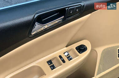 Седан Volkswagen Passat 2007 в 