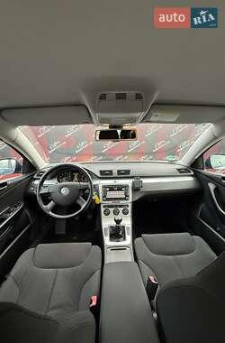 Универсал Volkswagen Passat 2009 в 