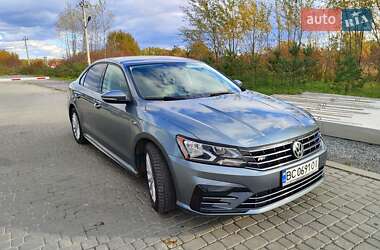 Седан Volkswagen Passat 2017 в Львове