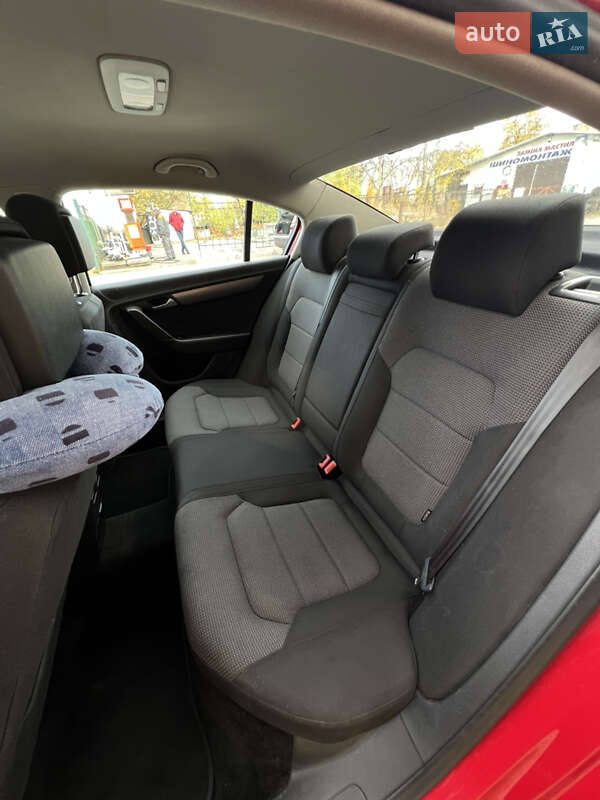 Седан Volkswagen Passat 2013 в Львове фото 16 Седан Volkswagen Passat 2013 в Львове