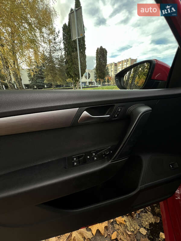 Седан Volkswagen Passat 2013 в Львове фото 22 Седан Volkswagen Passat 2013 в Львове
