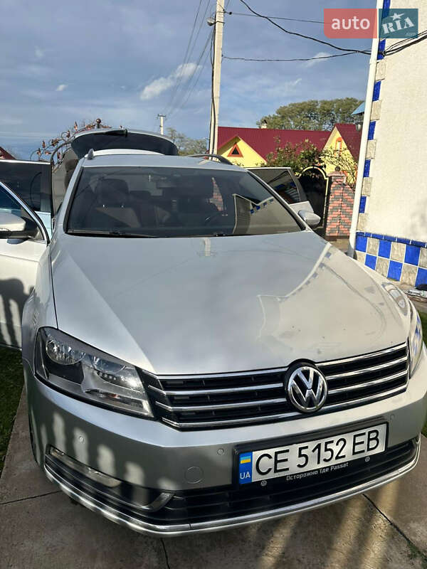 Універсал Volkswagen Passat 2011 в Чернівцях