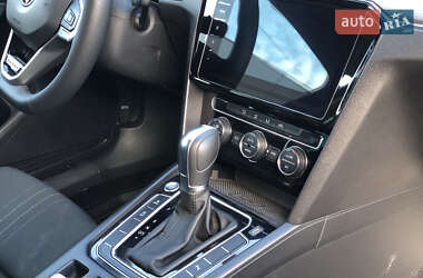 Универсал Volkswagen Passat 2019 в 