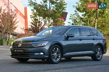 Універсал Volkswagen Passat 2016 в Києві
