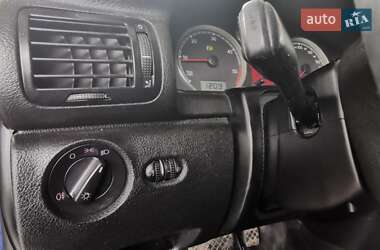 Универсал Volkswagen Passat 2001 в  фото 19 Универсал Volkswagen Passat 2001 в