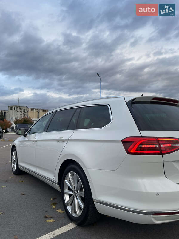 Универсал Volkswagen Passat 2016 в Ужгороде фото 3 Универсал Volkswagen Passat 2016 в Ужгороде
