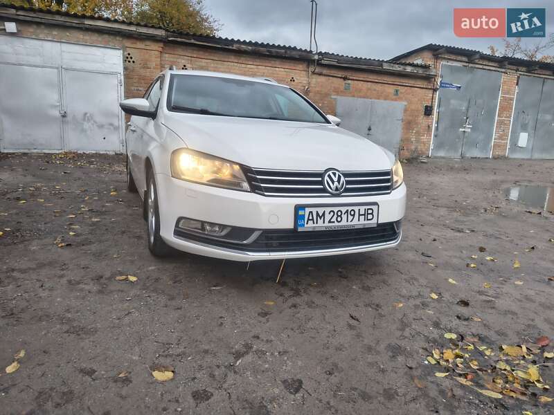 Универсал Volkswagen Passat 2011 в Бердичеве фото 12 Универсал Volkswagen Passat 2011 в Бердичеве