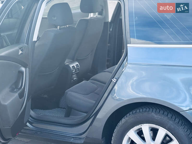 Универсал Volkswagen Passat 2010 в Львове фото 12 Универсал Volkswagen Passat 2010 в Львове