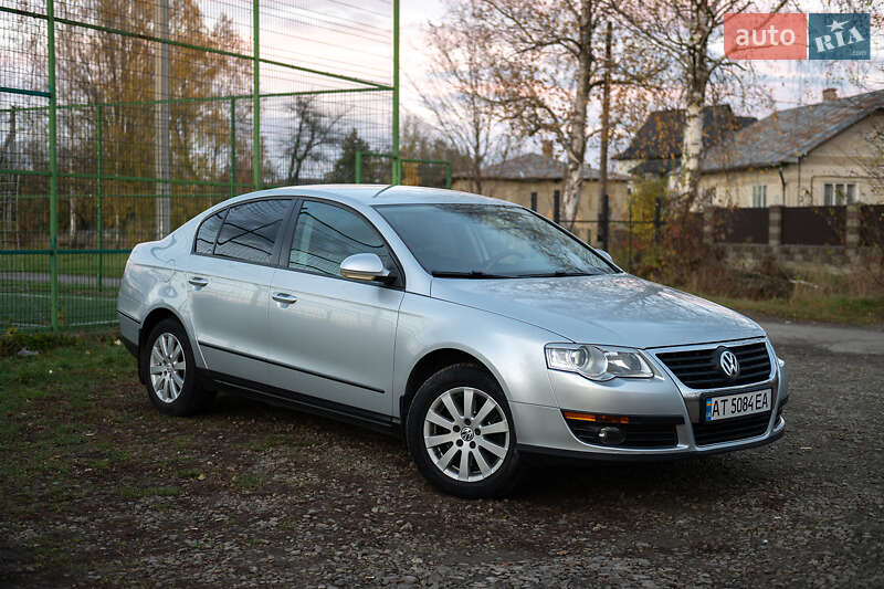 Седан Volkswagen Passat 2009 в Івано-Франківську