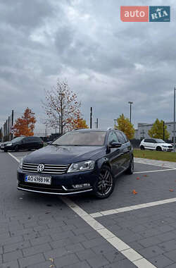Універсал Volkswagen Passat 2012 в Мукачевому