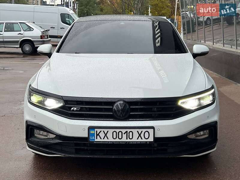 Седан Volkswagen Passat 2021 в Киеве фото 3 Седан Volkswagen Passat 2021 в Киеве