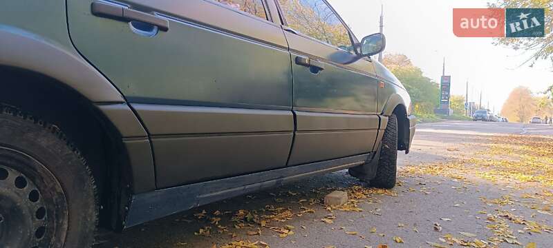 Седан Volkswagen Passat 1989 в Рівному фото 25 Седан Volkswagen Passat 1989 в Рівному