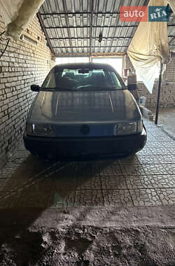 Седан Volkswagen Passat 1992 в Сумах