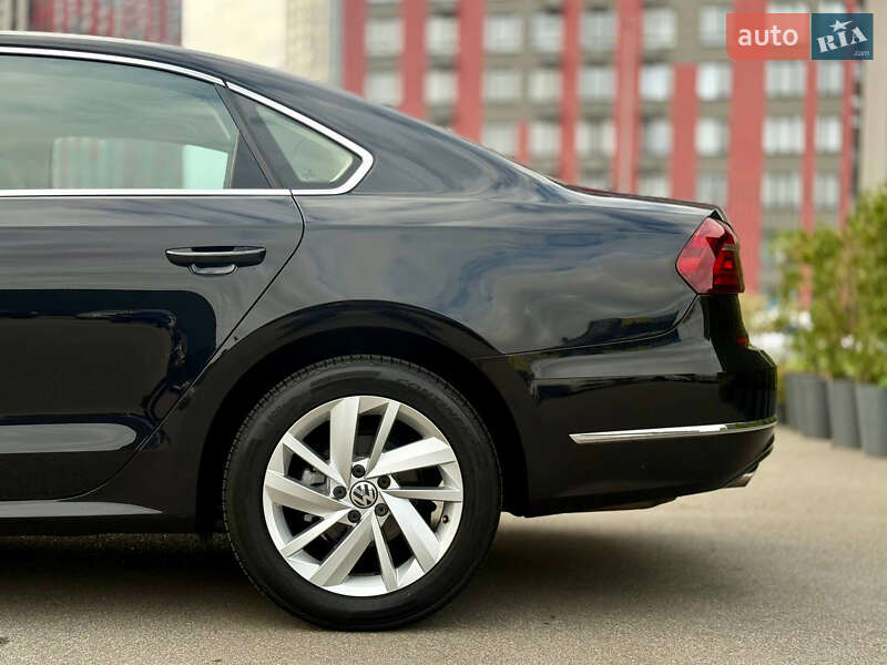 Седан Volkswagen Passat 2017 в Киеве фото 10 Седан Volkswagen Passat 2017 в Киеве