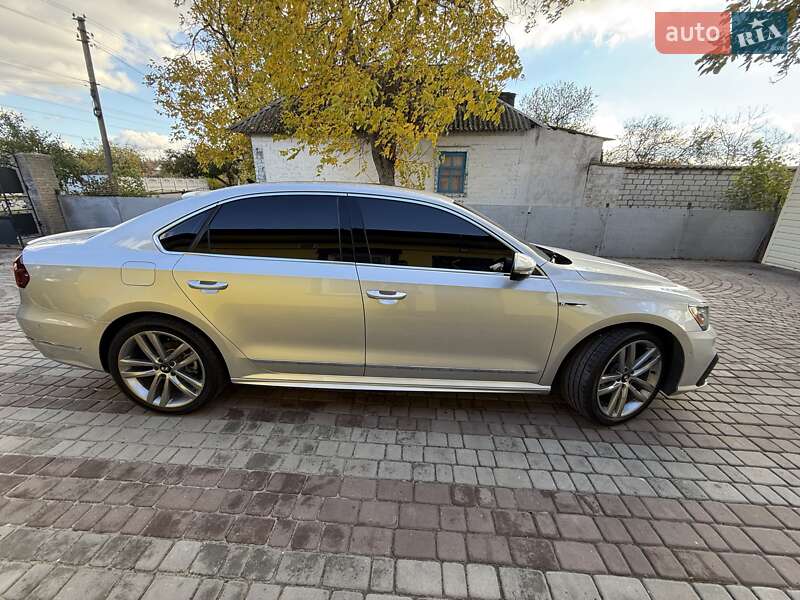 Седан Volkswagen Passat 2016 в Кривом Роге