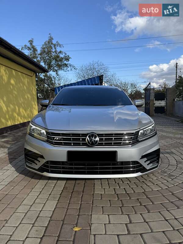 Седан Volkswagen Passat 2016 в Кривом Роге
