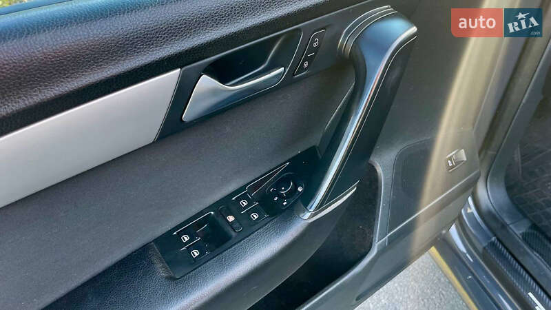 Универсал Volkswagen Passat 2011 в Житомире фото 9 Универсал Volkswagen Passat 2011 в Житомире