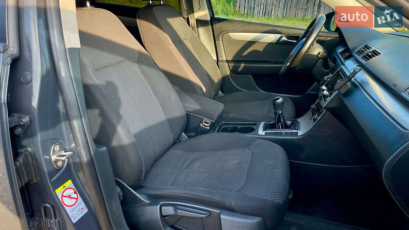 Универсал Volkswagen Passat 2011 в Житомире фото 22 Универсал Volkswagen Passat 2011 в Житомире