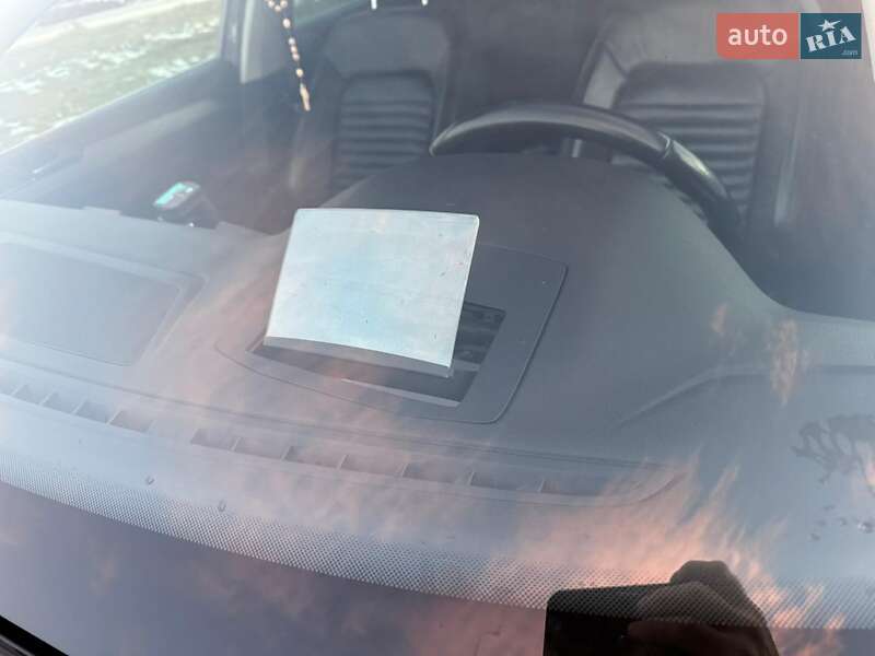 Универсал Volkswagen Passat 2015 в Львове фото 18 Универсал Volkswagen Passat 2015 в Львове